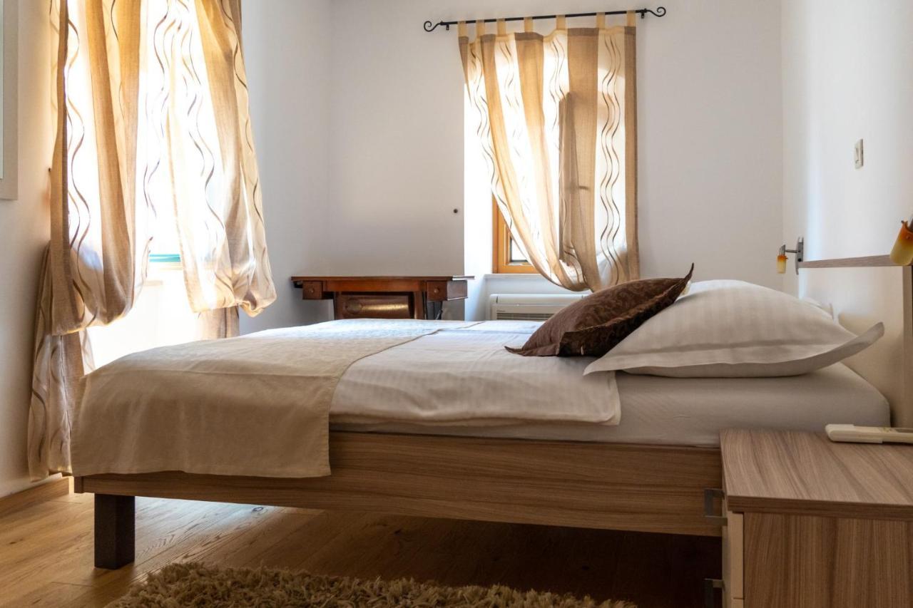 Apartments Linda Makarska Zewnętrze zdjęcie